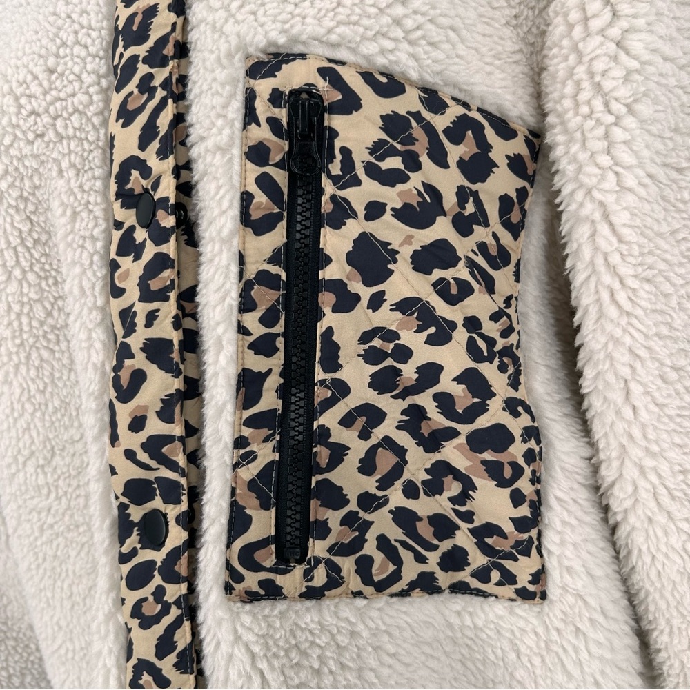 Rails Dean Fleece Teddy Jacket Size XS Ivory Leopard Mix - Picture 6 of 12